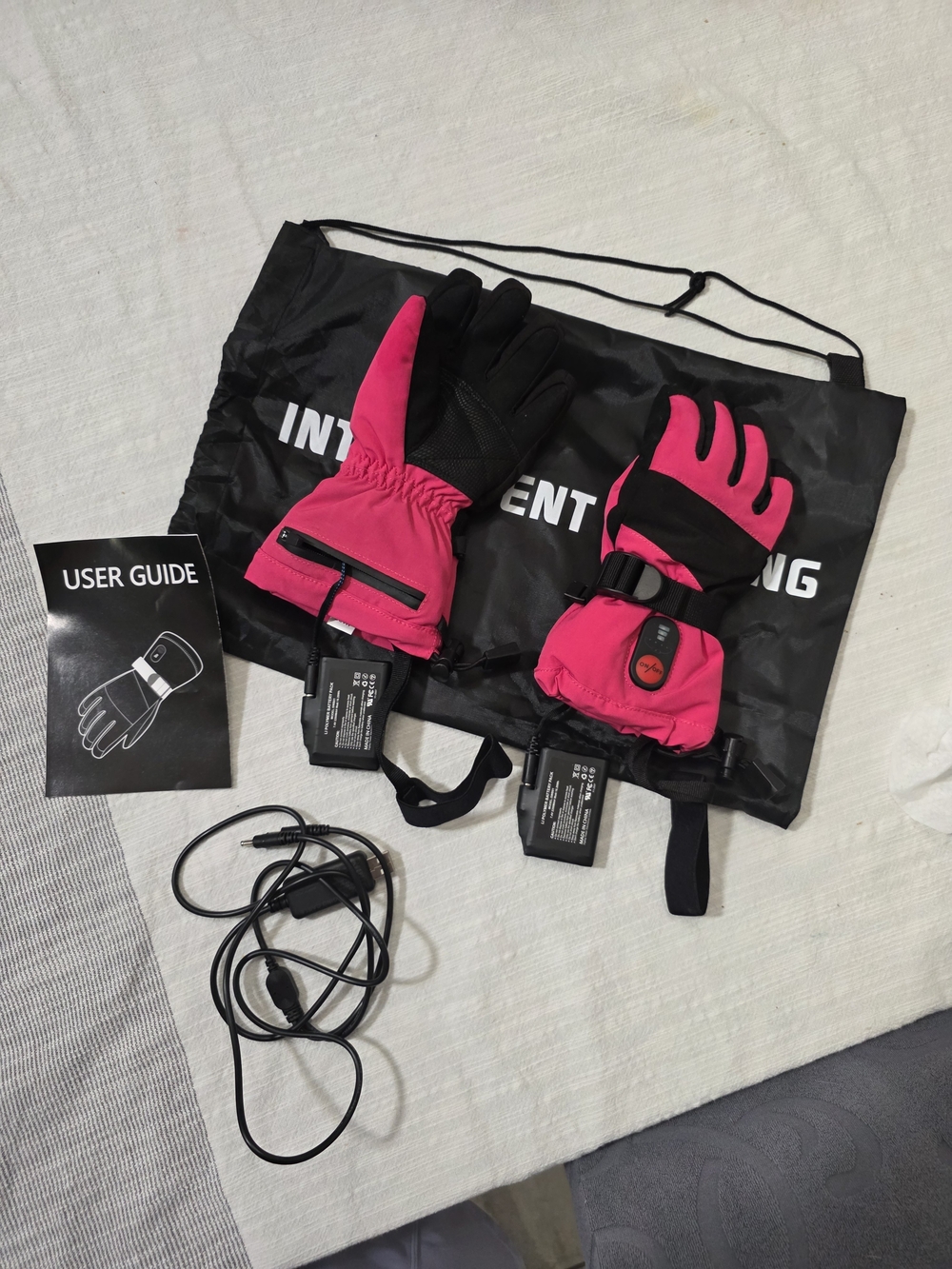 Heated Winter Gloves with Battery Pack - Pink